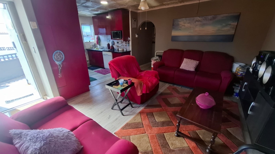 3 Bedroom Property for Sale in Strandfontein Village Western Cape